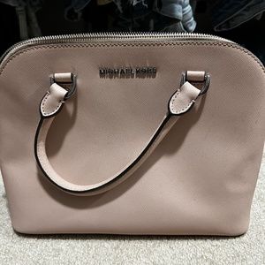 Michael Kors super cute spring pink color bag